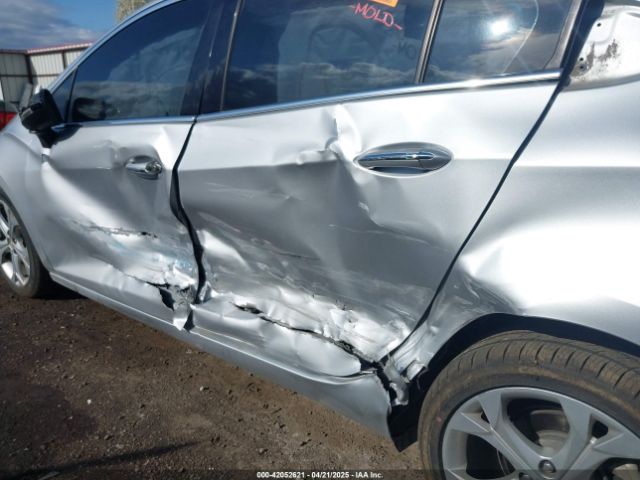 1G1BF5SM3H7246704 Chevrolet Cruze Premier Auto