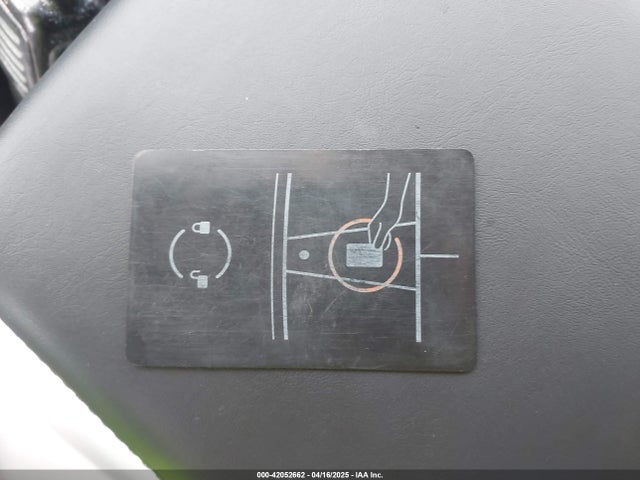 2021 TESLA MODEL 3 5YJ3E1EB7MF052988 Photo 10