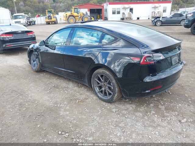 2021 TESLA MODEL 3 5YJ3E1EB7MF052988 Photo 2