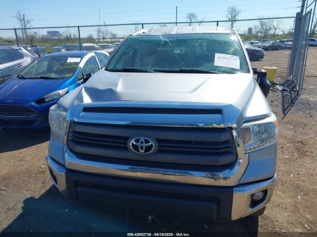 5TFUW5F13EX394847 Toyota Tundra Sr5 5.7l V8