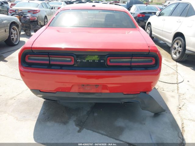 2C3CDZAG0FH724572 Dodge Challenger Sxt