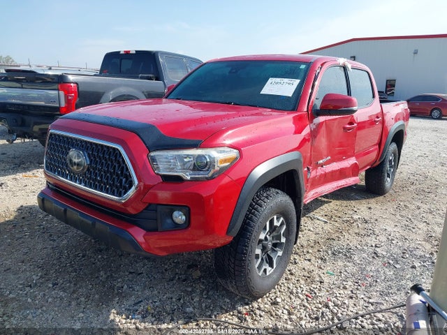 3TMCZ5AN7JM168646 Toyota Tacoma Trd Off Road