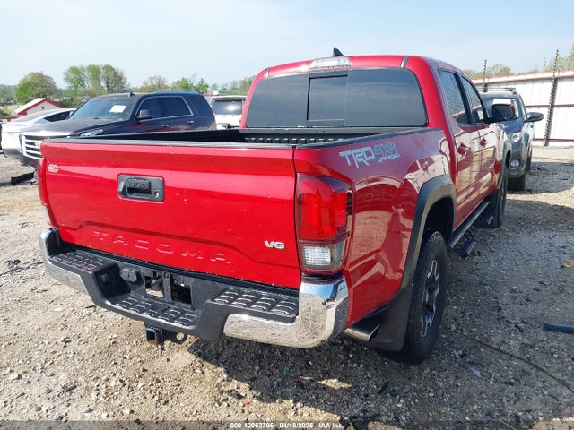 3TMCZ5AN7JM168646 Toyota Tacoma Trd Off Road