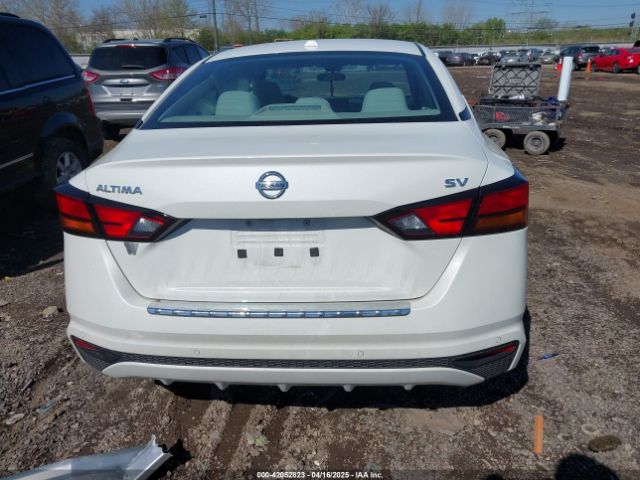 1N4BL4DV9NN339529 Nissan Altima Sv Fwd