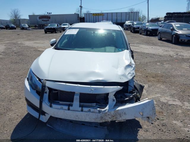 19XFC2F56JE209123 Honda Civic Lx