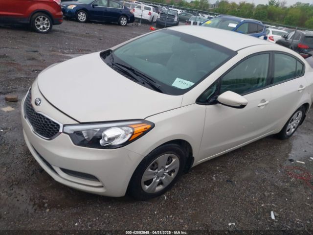 KNAFK4A61F5374690 KIA FORTE LX