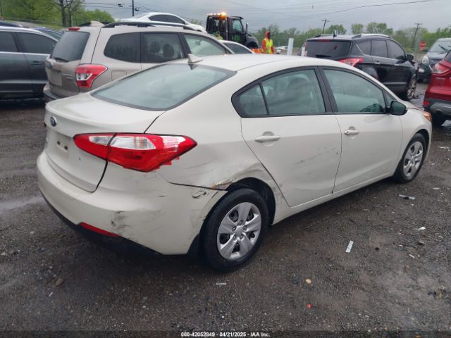 KNAFK4A61F5374690 KIA FORTE LX