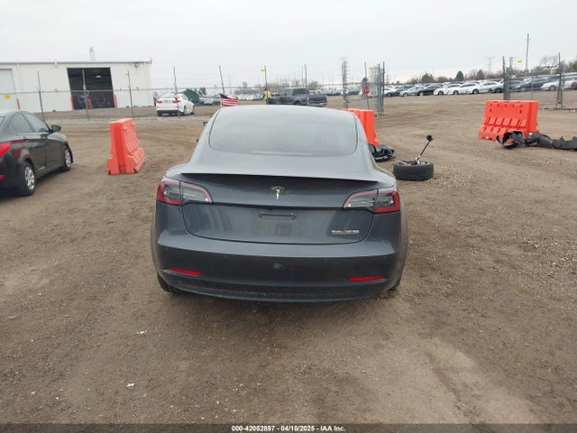 Tesla Model 3 Performance Dual Motor All-wheel Drive 2022 5YJ3E1EC1NF330567 Image 16