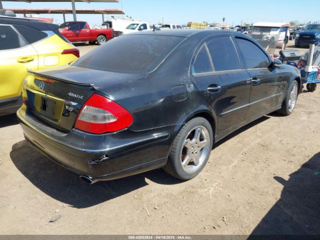 2007 MERCEDES-BENZ E 550 WDBUF72XX7A988796 Photo 3