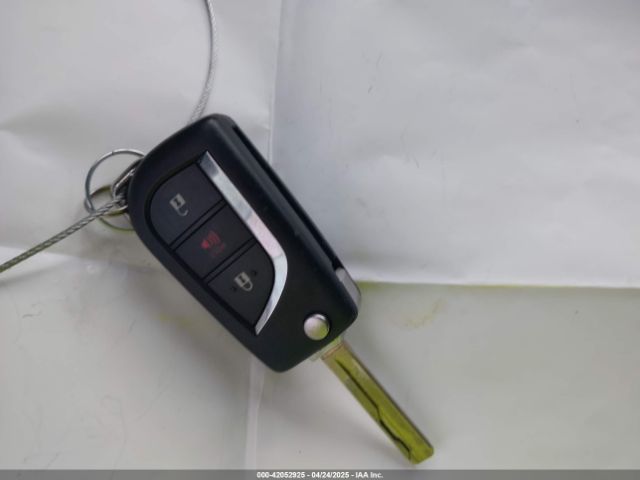 2T3H1RFVXRW311631 Toyota RAV4 LE