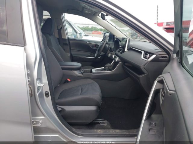 2T3H1RFVXRW311631 Toyota RAV4 LE