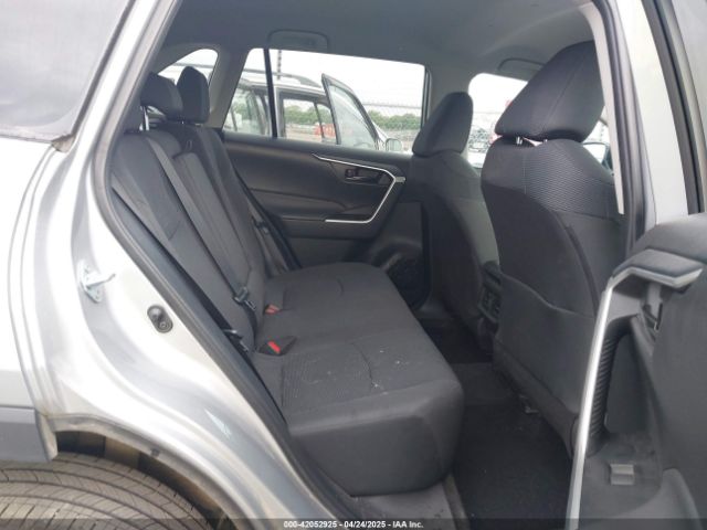 2T3H1RFVXRW311631 Toyota RAV4 LE
