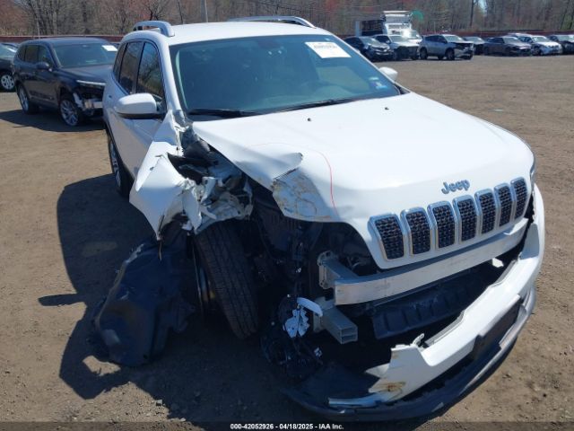1C4PJMLXXKD107760 Jeep Cherokee Latitude Plus 4x4