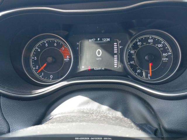 1C4PJMLXXKD107760 Jeep Cherokee Latitude Plus 4x4