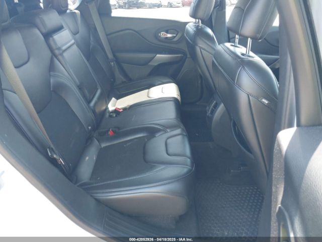 1C4PJMLXXKD107760 Jeep Cherokee Latitude Plus 4x4