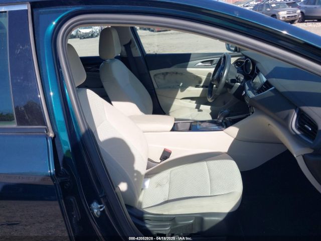 W04GL6SXXJ1057573 Buick Regal Sportback Preferred
