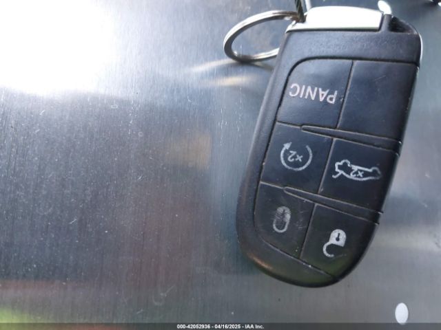2C3CCAEG8GH113057 Chrysler 300C