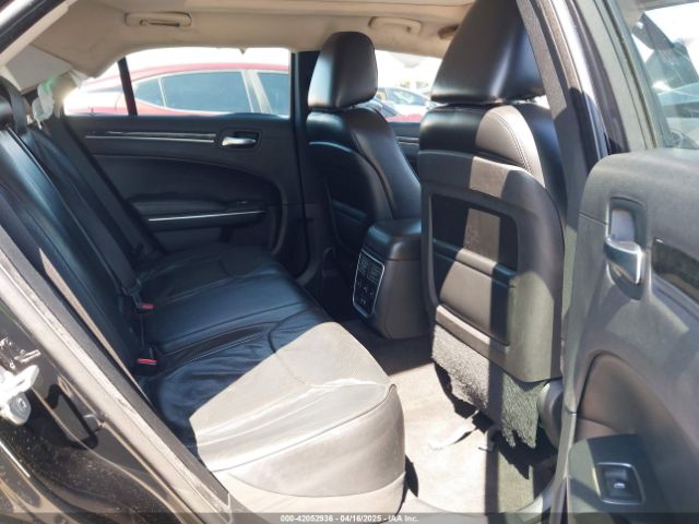2C3CCAEG8GH113057 Chrysler 300C