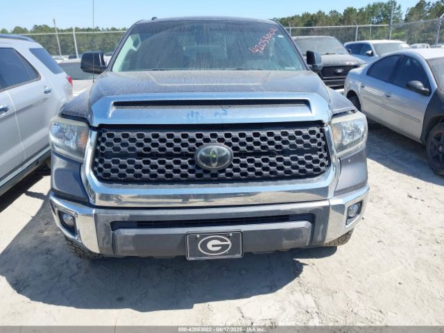 5TFDW5F15JX768515 Toyota Tundra Sr5 5.7l V8