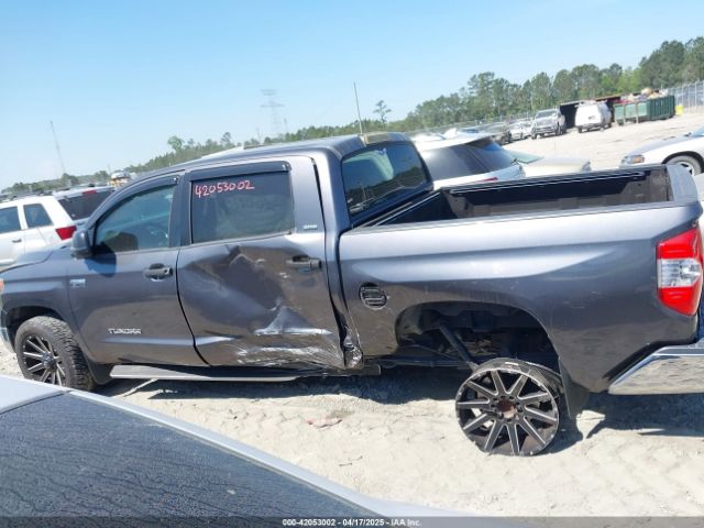 5TFDW5F15JX768515 Toyota Tundra Sr5 5.7l V8