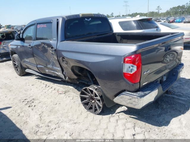 5TFDW5F15JX768515 Toyota Tundra Sr5 5.7l V8