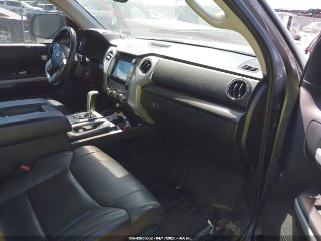 5TFDW5F15JX768515 Toyota Tundra Sr5 5.7l V8
