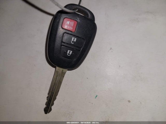 JTDKDTB32G1125284 Toyota Prius C Two