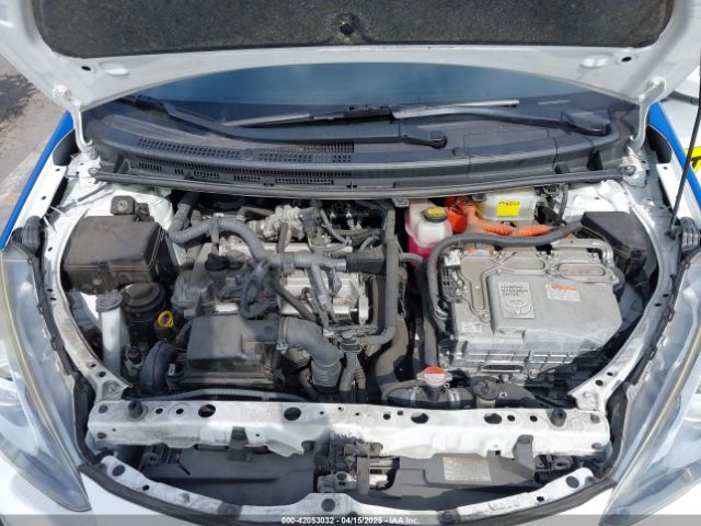 JTDKDTB31G1125194 Toyota Prius C Two