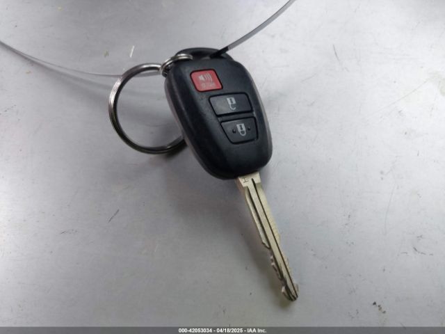 JTDKDTB36J1612947 Toyota Prius C Two