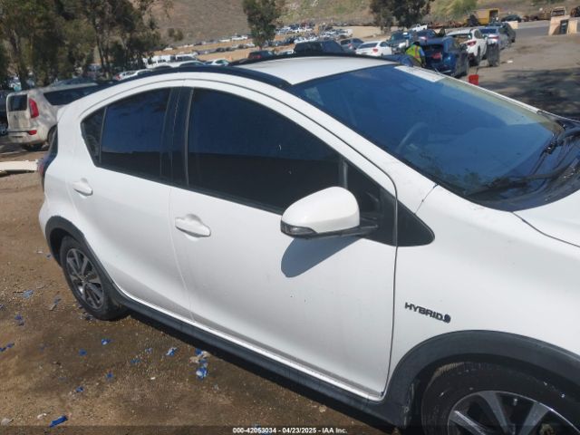 JTDKDTB36J1612947 Toyota Prius C Two