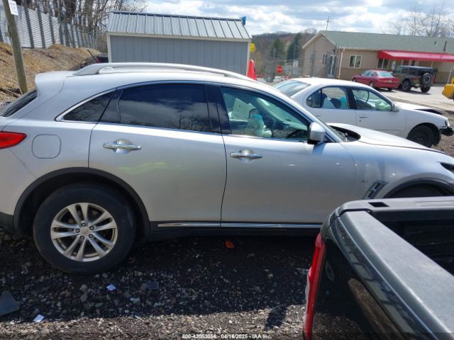 JN8CS1MW8EM410979 Infiniti QX70