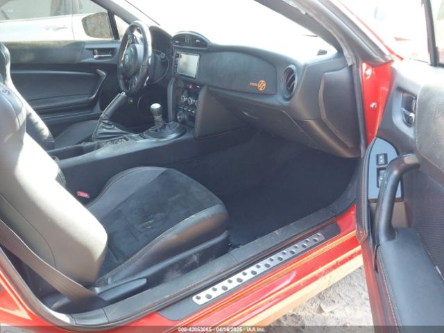 2017 TOYOTA 86 JF1ZNAA13H8708610 Photo 4