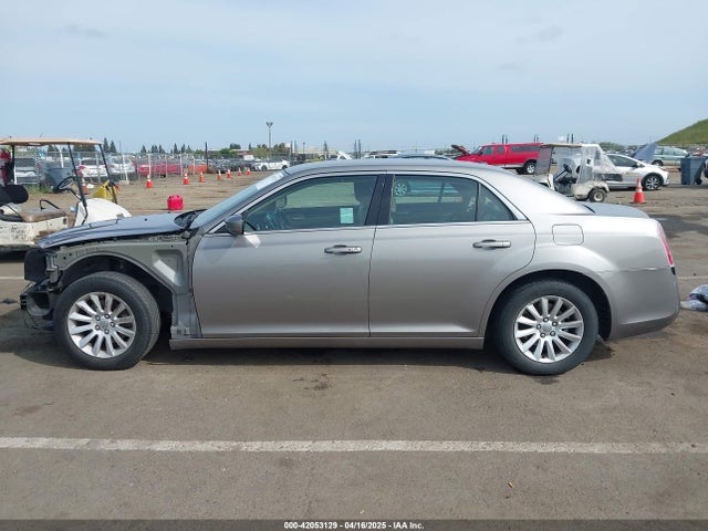 2C3CCAAG3EH322855 Chrysler 300