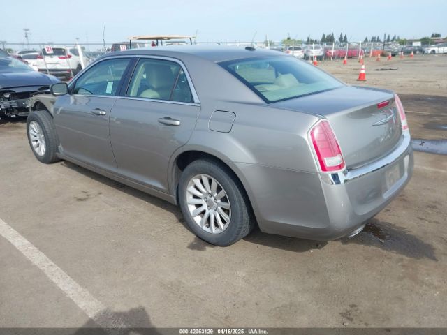 2014 CHRYSLER 300 2C3CCAAG3EH322855 Photo 2