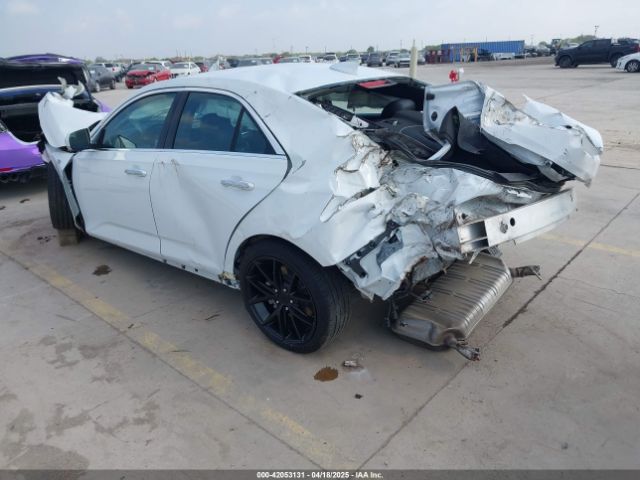 2022 CADILLAC CT4 1G6DB5RK5N0107634 Photo 2