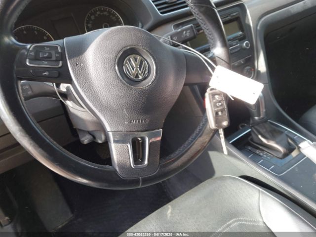 1VWAT7A31FC055719 Volkswagen Passat 1.8t Wolfsburg Edition