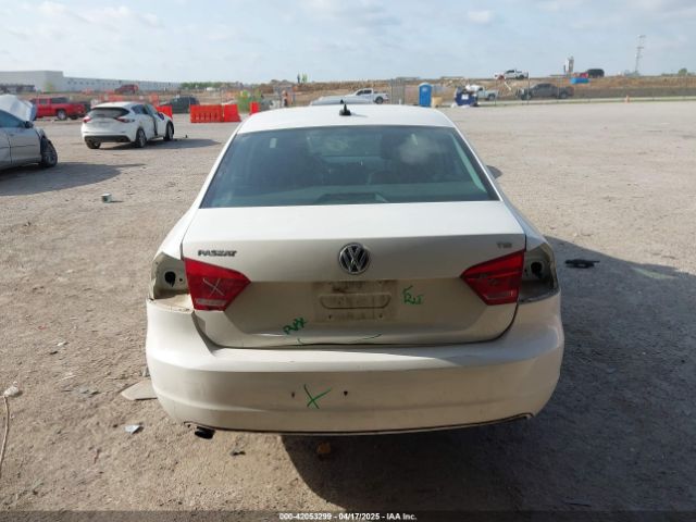 1VWAT7A31FC055719 Volkswagen Passat 1.8t Wolfsburg Edition