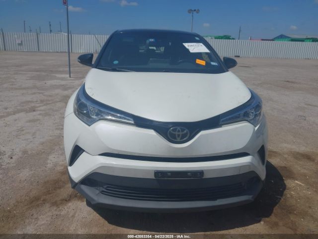 JTNKHMBX8K1061351 Toyota C-HR XLE