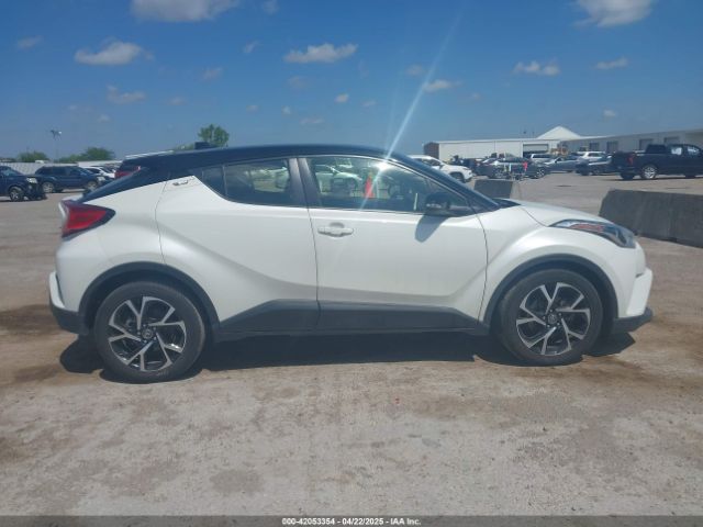 JTNKHMBX8K1061351 Toyota C-HR XLE