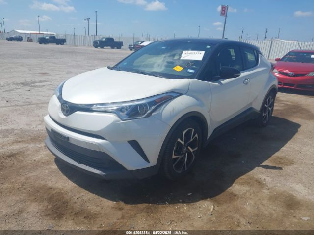JTNKHMBX8K1061351 Toyota C-HR XLE