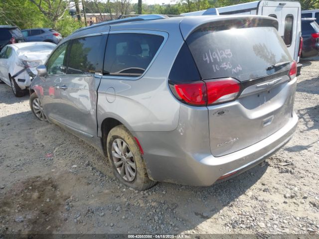 2018 CHRYSLER PACIFICA 2C4RC1BG0JR110651 Photo 2