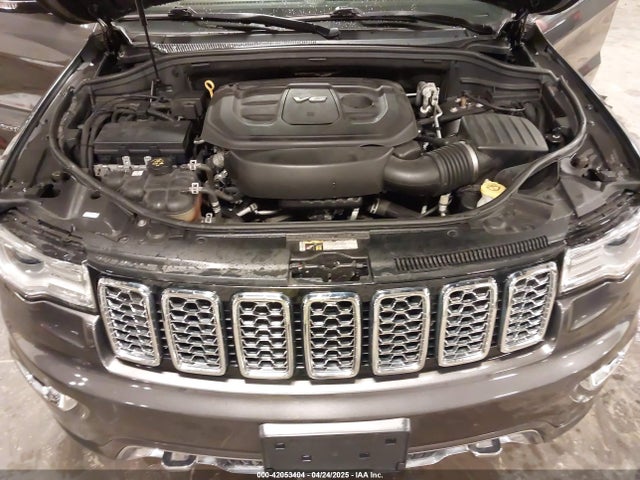 1C4RJFCG6HC641812 Jeep Grand Cherokee Overland 4x4