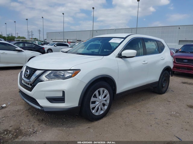 Nissan ROGUE S 2017 KNMAT2MT9HP520132 Image 2