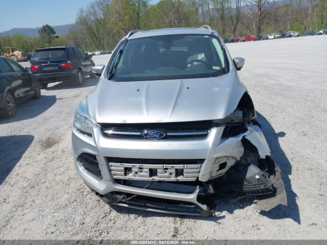 1FMCU9J93FUA35776 Ford Escape Titanium