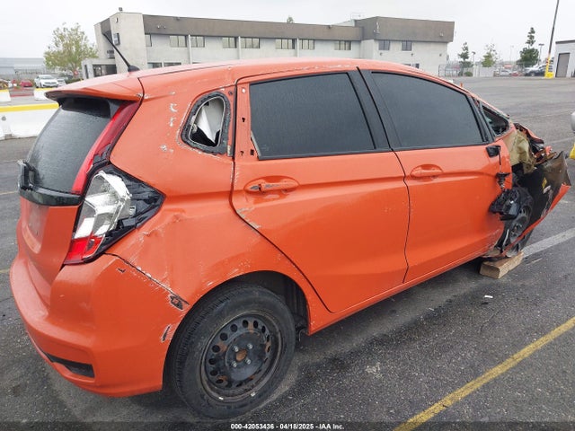 3HGGK5H51JM715164 Honda FIT LX