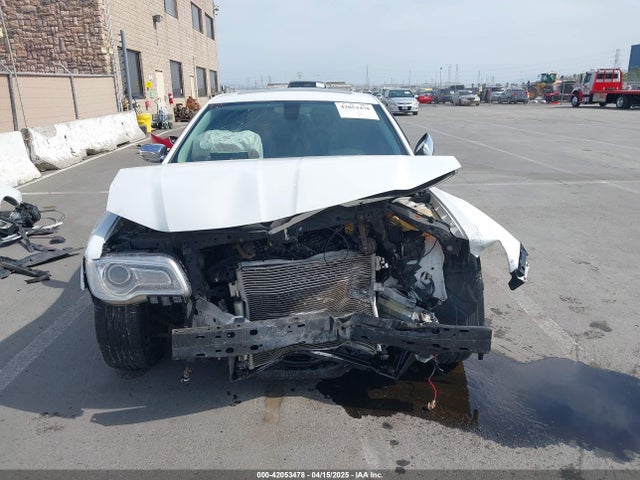 Chrysler 300C 2016 2C3CCAEG4GH343193 Image 13