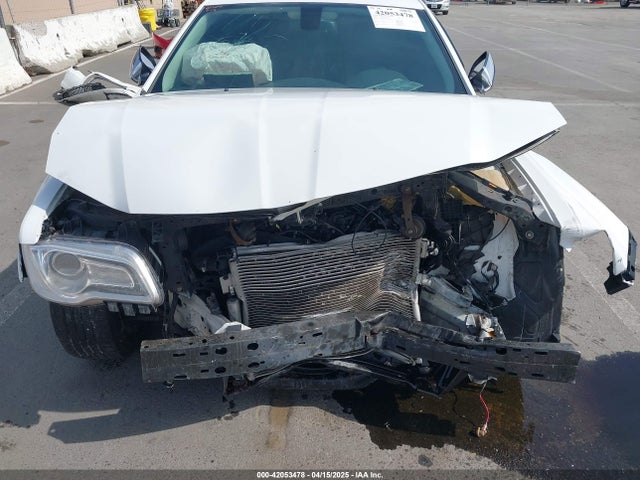 Chrysler 300C 2016 2C3CCAEG4GH343193 Image 6