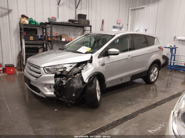1FMCU9GD8KUA05257 Ford ESCAPE SE