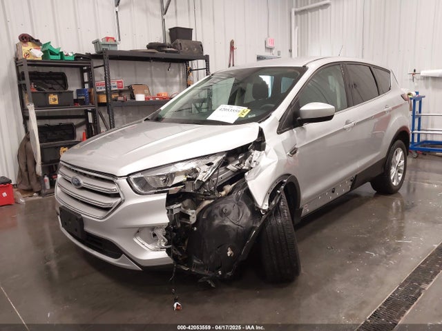 1FMCU9GD8KUA05257 Ford ESCAPE SE