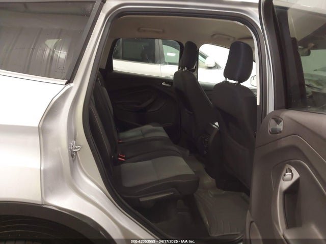1FMCU9GD8KUA05257 Ford ESCAPE SE
